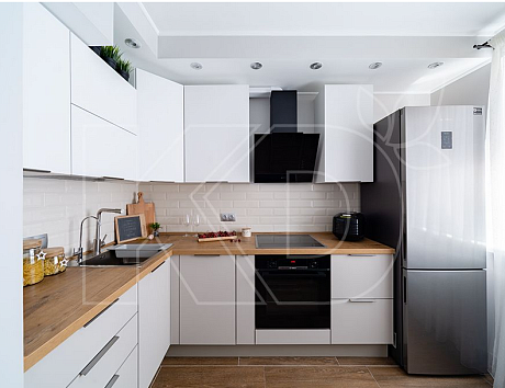 Угловые кухни модерн