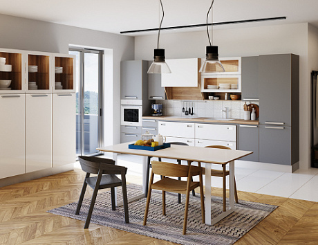 Светлая кухня в Мурманске