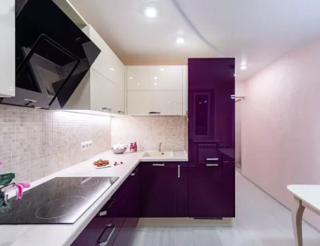 Фиолетовая кухня в Казани
