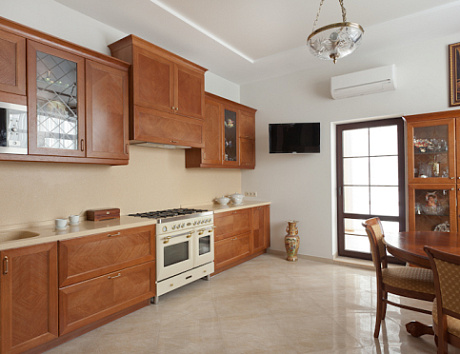 Коричневая кухня в Клину